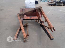 FRONT END LOADER ATTACHMENT - picture2' - Click to enlarge