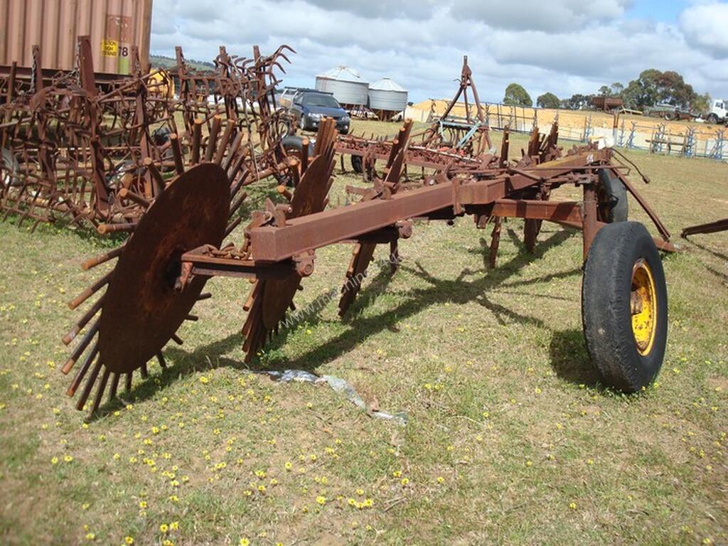 Used tradequip TRAILING STICK RAKE 9100MM LONG FEL Stick rake in