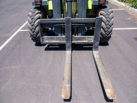 3.5T Diesel Rough Terrain Forklift - picture2' - Click to enlarge