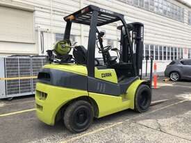 Refurbished Container Access 3.0t LPG CLARK Forklift - Hire - picture1' - Click to enlarge