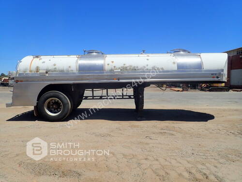 1963 TIEMAN 7M SINGLE AXLE MILK TANKER