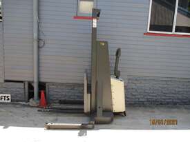 Crown Walkie Stacker, 1 ton Electric Used Forklift #1601 - picture0' - Click to enlarge