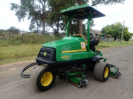 John Deere 8000A Golf Fairway mower Lawn Equipment - picture1' - Click to enlarge