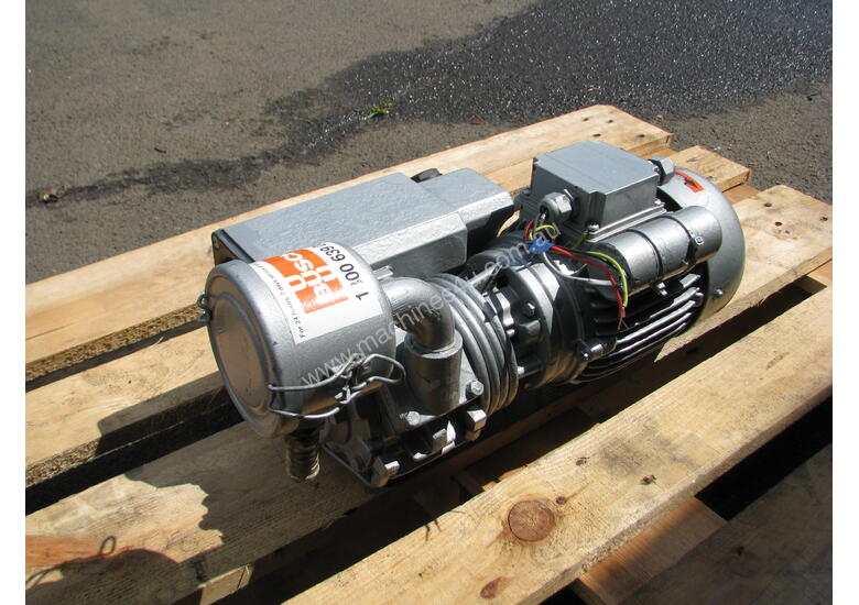 Rotary Vane Vacuum Pump - Busch RA170104 
