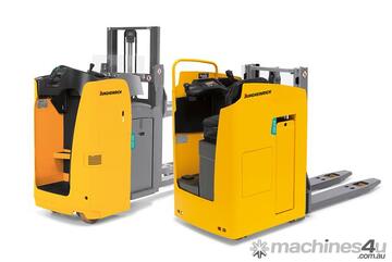 JUNGHEINRICH ESD 120 Stand-on/ sideways-seated stacker