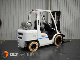 Nissan 3.5 Tonne Forklift with Rotator Attachment LPG EFI Engine 4.3m Container Mast MarklessTyres - picture1' - Click to enlarge