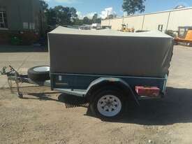 Trailers 2000 Canvas Covered - picture2' - Click to enlarge