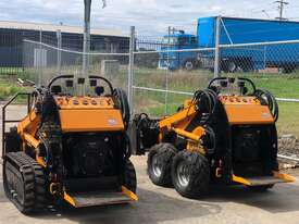 NEW 2021 UHI 23HP MINI TRACK LOADER WITH GENERAL PURPOSE BUCKET - picture1' - Click to enlarge