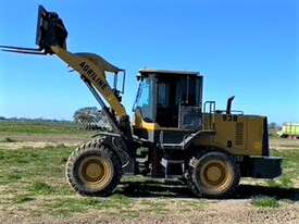 2019 Agriline/Yineng, Model YN938 Articulated 10 Ton Loader - picture1' - Click to enlarge