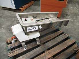 Vibratory Feeder, 850mm L x 300mm W - picture0' - Click to enlarge
