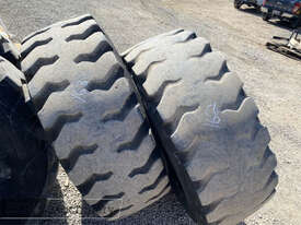 17.5 R25 Bridgestone V-Lug 2 Tyres (4) - picture0' - Click to enlarge