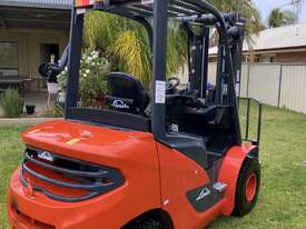 H25 Diesel Linde Forklift - ***Near New - picture0' - Click to enlarge