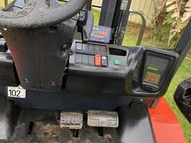 H25 Diesel Linde Forklift - ***Near New - picture2' - Click to enlarge