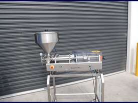 100-1000ml Pneumatic Liquid Filler - picture1' - Click to enlarge