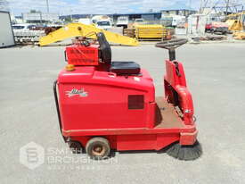 2009 EUREKA C.1150E RIDE ON VACUUM FLOOR SWEEPER - picture0' - Click to enlarge