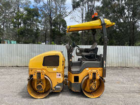 Volvo DD38 Vibrating Roller Roller/Compacting - picture0' - Click to enlarge