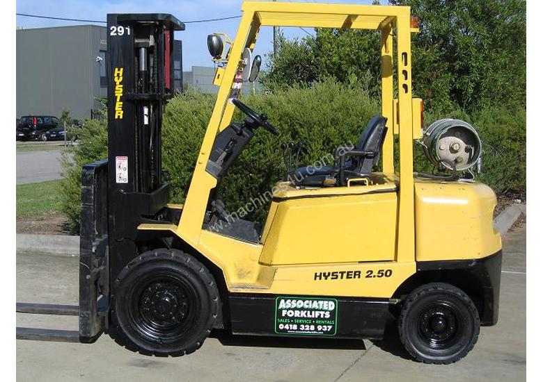 caption HYSTER 2.5t LPG Forklift with Container mast