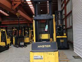 0.3T Battery Electric Order Picker - picture1' - Click to enlarge