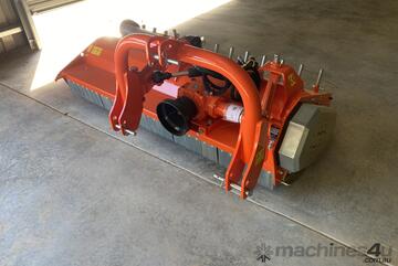 Lipa TLS 200 Side Shift Mulcher Ideal for Paddocks, Vineyards, and Orchards Lipa TLS 200 Side Shift Mulcher Ideal for Paddocks, Vineyards, and Orchards