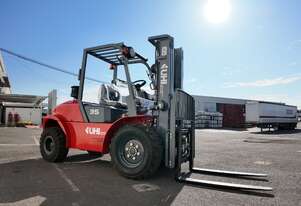 UHI FR35 3.5T Load Capacity Rough Terrain Diesel Forklift