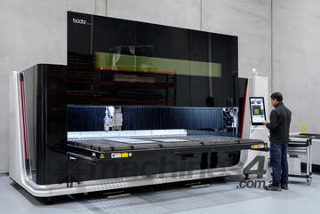 LASER MACHINES I7 Most compact single table on the market !
