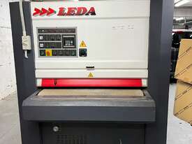 1300mm Wide Belt Sander with dust extraction unit - picture0' - Click to enlarge