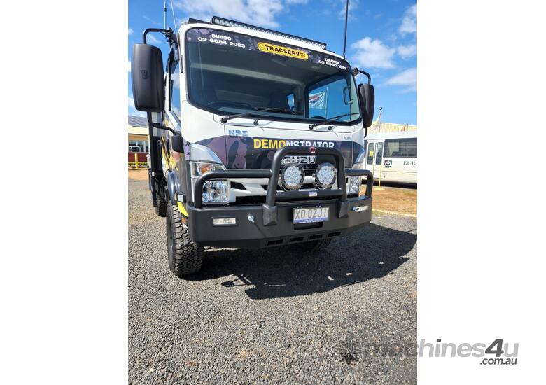 Buy New 22 Isuzu Isuzu Nps 75 45 155 4x4 Amt Crew Service Trucks In Listed On Machines4u