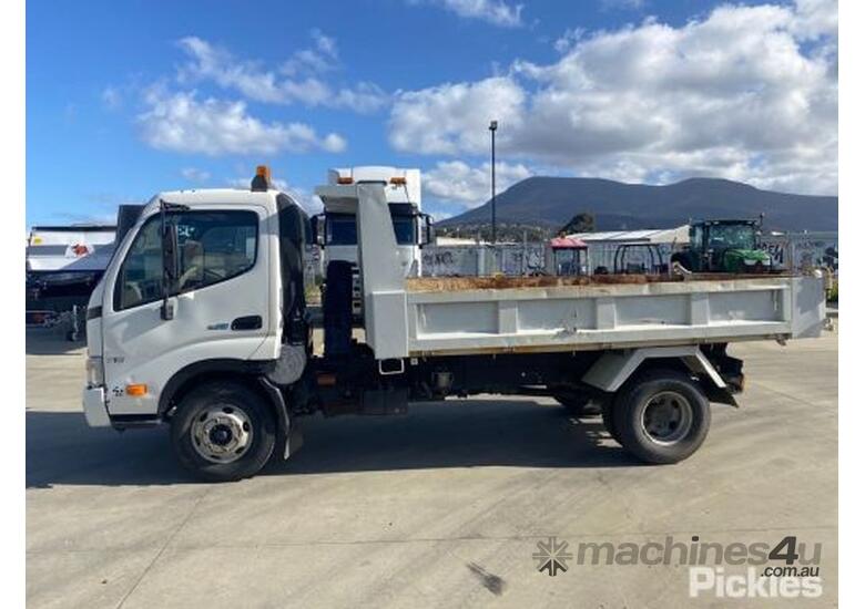 Buy Used Hino 2009 Hino 300 716 Cab Chassis in , - Listed on Machines4u