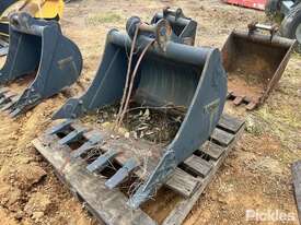 Hyundai Digging Bucket, 900mm - picture0' - Click to enlarge