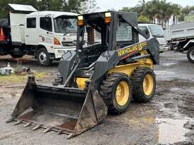 New Holland LS 150 Bobcat Skid Steer - picture0' - Click to enlarge