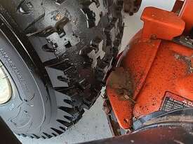 Kubota T2080AU - picture1' - Click to enlarge