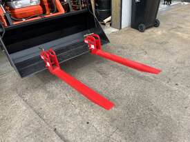Clamp-on Pallet Fork - picture2' - Click to enlarge
