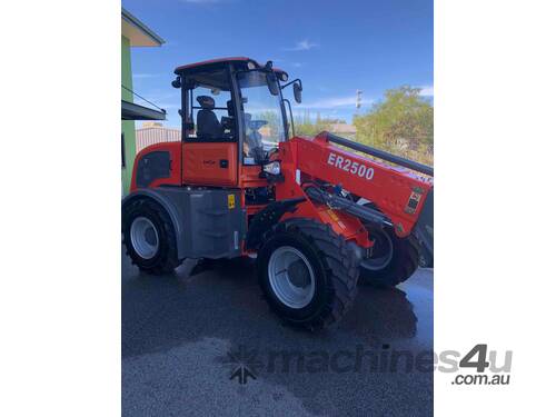 Everun ER2500 - 2.5T Lifting Capacity TELESCOPIC WHEEL LOADER