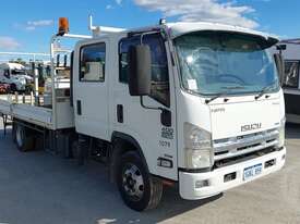 Isuzu NPR 400 - picture0' - Click to enlarge