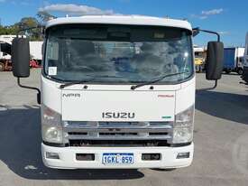 Isuzu NPR 400 - picture0' - Click to enlarge