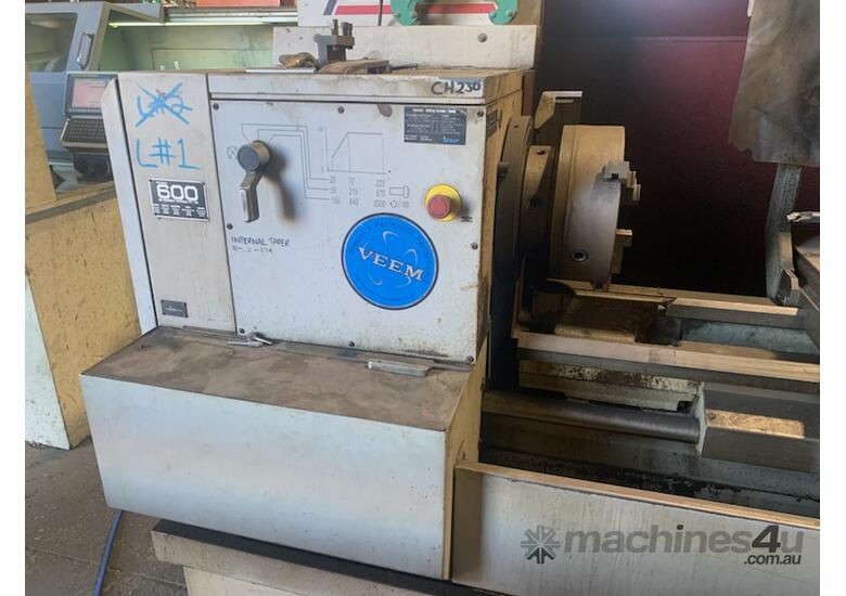caption Harrison Alpha 460 Lathe