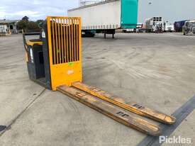 2012 Jungheinrich ECE320 SH Electric Pallet Jack - picture0' - Click to enlarge