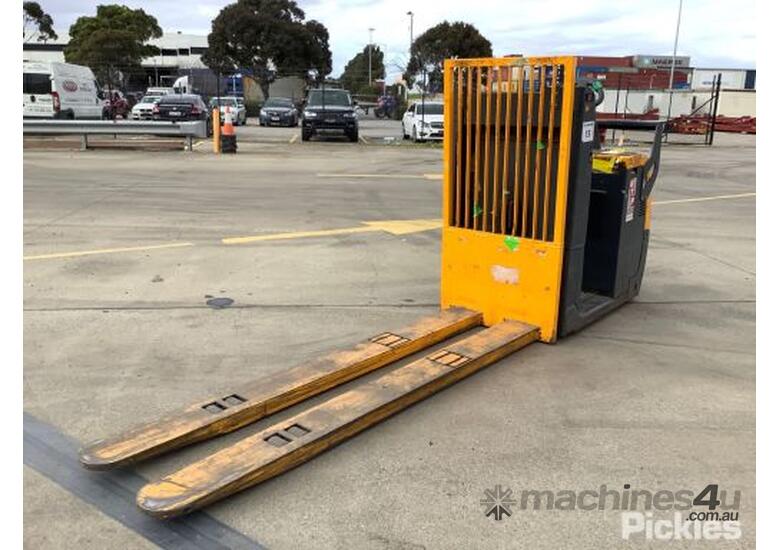 Used 2012 jungheinrich 2012 Jungheinrich ECE320 SH Electric Pallet Jack