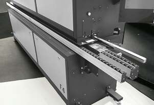 Hebrock F4 - The Next Generation Hebrock Edgebander with Higher Feed Rates!