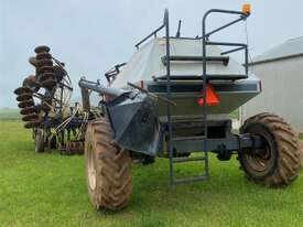 Flexi-Coil ST820 Bar & 1330 Air Cart - picture1' - Click to enlarge