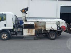 Isuzu FRR600 - picture2' - Click to enlarge