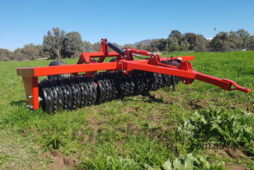 FARMTECH BIZON-T 400 CAMBRIDGE ROLLER (4.0M)