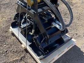 Hydraulic Plate Compactor Excavator Attachment - picture2' - Click to enlarge