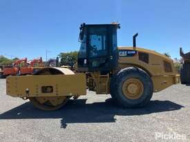 2013 Caterpillar CS78B Articulated Smooth Drum Roller - picture2' - Click to enlarge