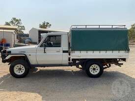 Toyota Landcruiser - picture2' - Click to enlarge