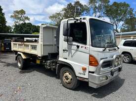 2008 HINO 500 SERIES TIPPER TRUCK - picture0' - Click to enlarge