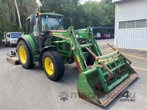 John Deere 6230