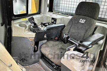 Caterpillar 2013 CAT D6T XL 5,800 hrs Caterpillar 2013 CAT D6T XL 5,800 hrs