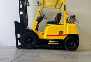 Hyster 2.5 tonne forklift 6.5mtr lift