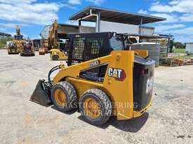 CAT 226B3LRC Skid Steer Loaders - picture2' - Click to enlarge